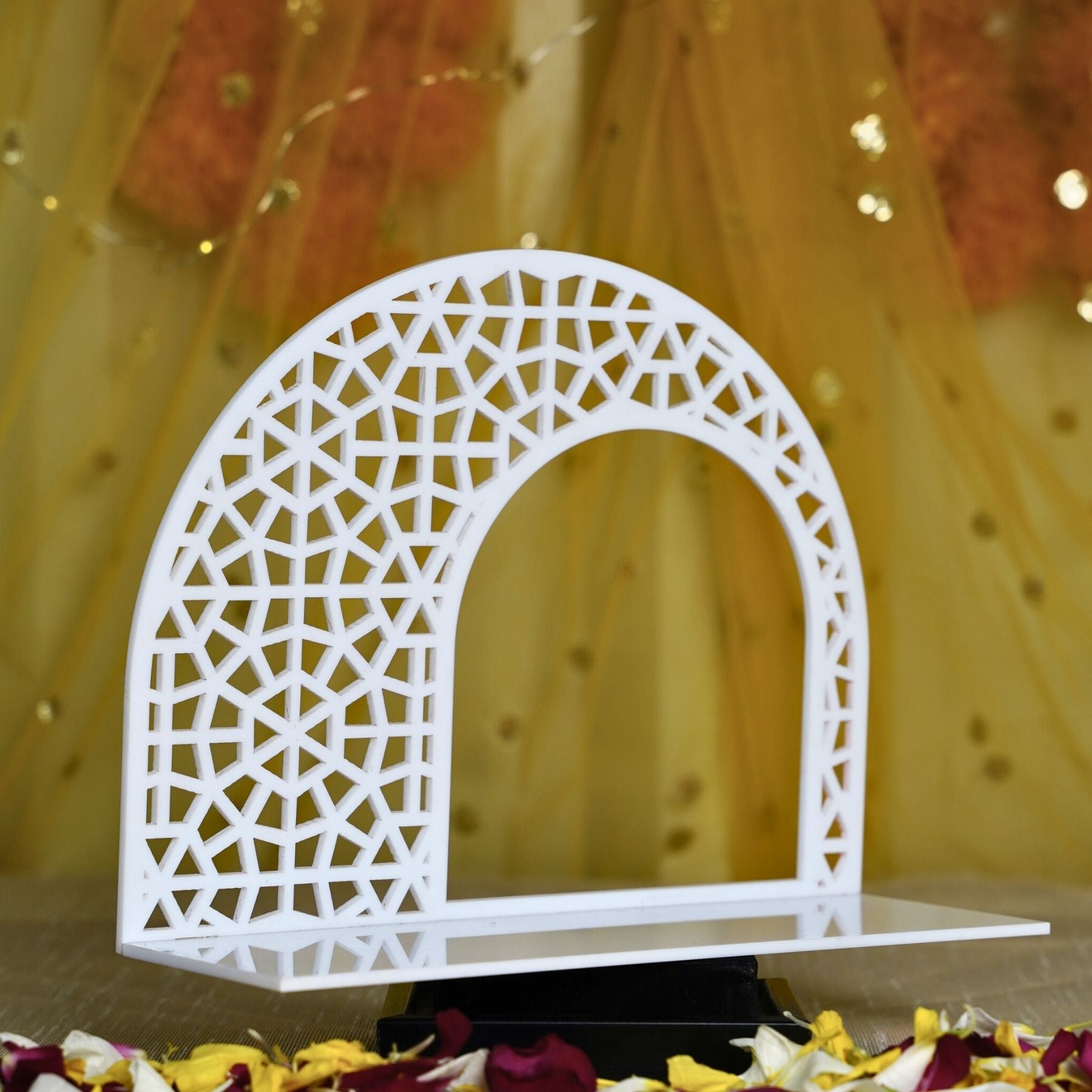 Round Jali Arch Decor Piece