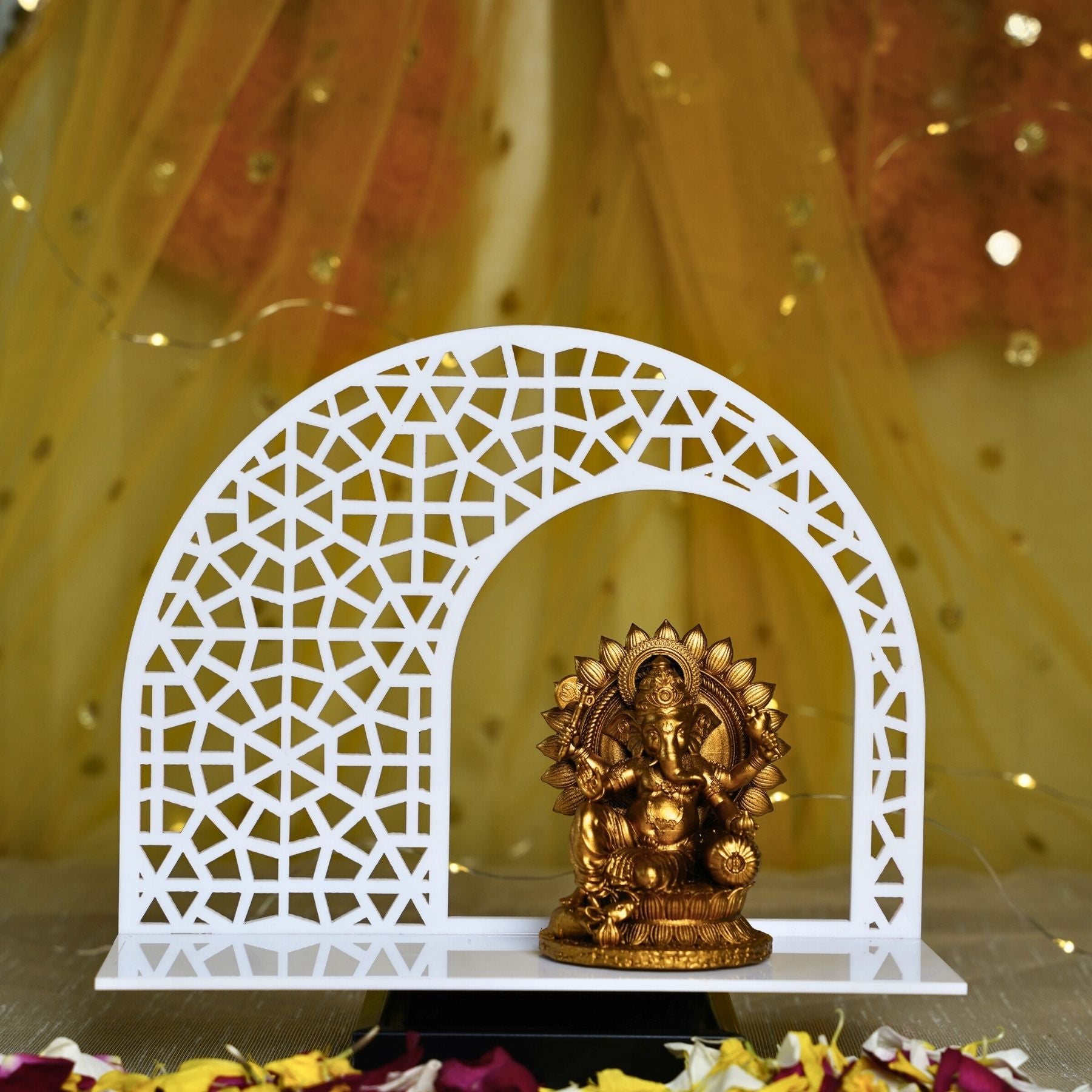 Round Jali Arch Decor Piece